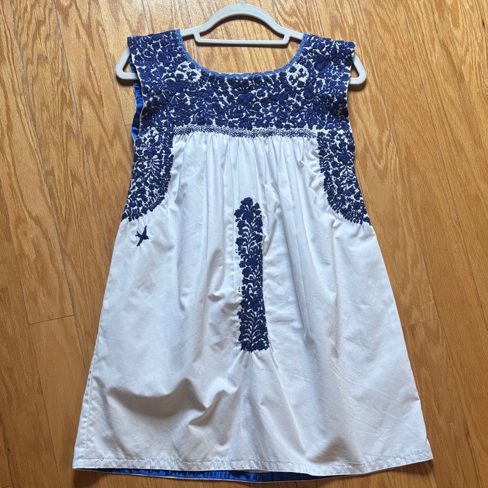 Mi Golondrina embroider dress
